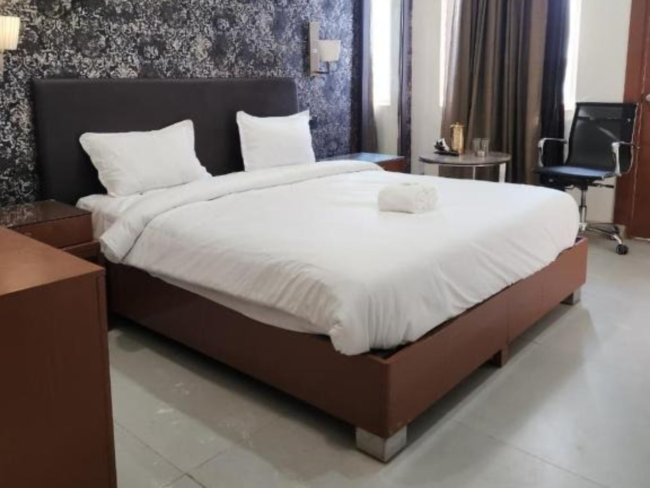 Anandam Residency Hotel in Noida