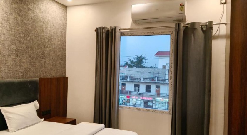 Hotel Raghav Inn in Prayagraj