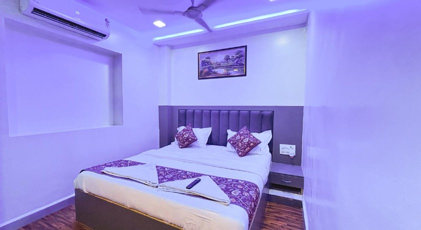 Hotel Blue Wellingten in Mumbai