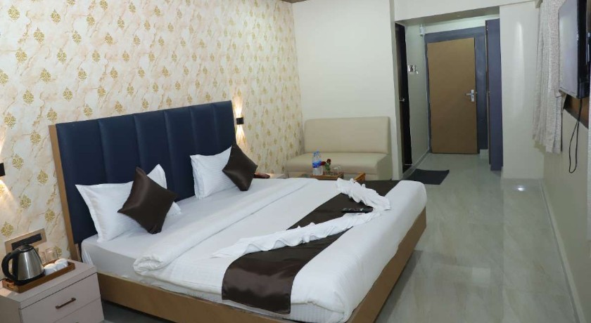 Hotel White House in Navi Mumbai