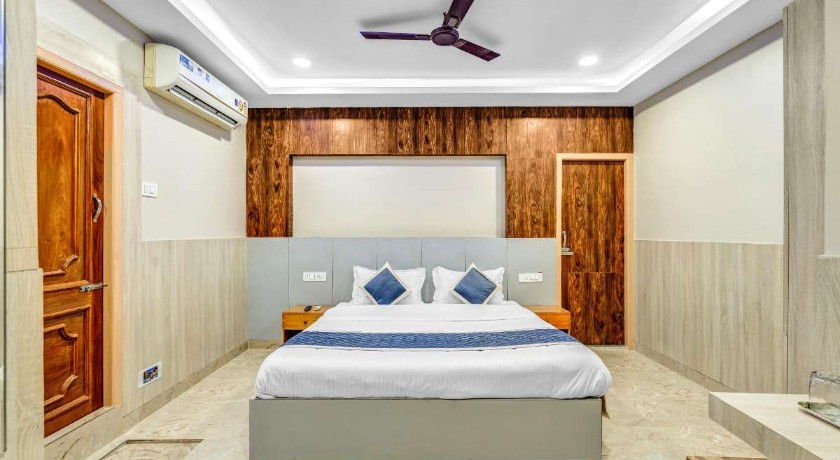 Hotel Wooden Park in Chennai