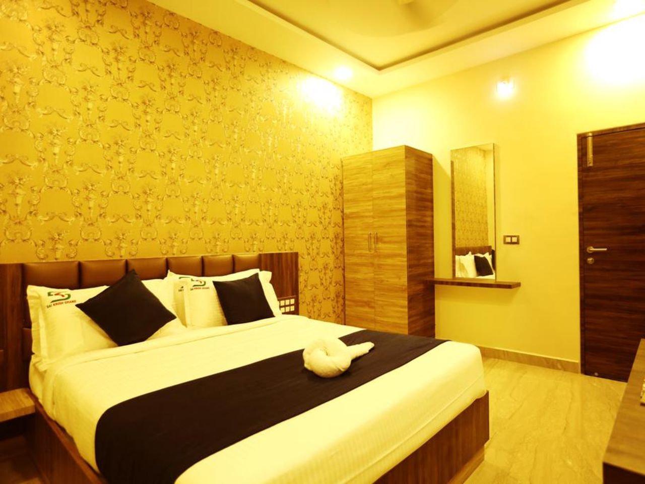 Hotel Sai Krish Grand in Chennai