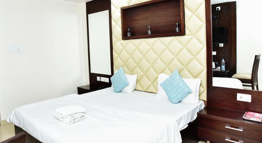 Hotel The Uhas in Lucknow