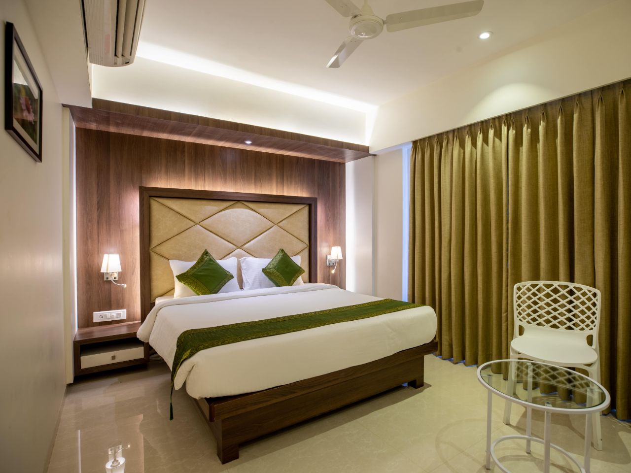 Hotel Laxvas in Thane