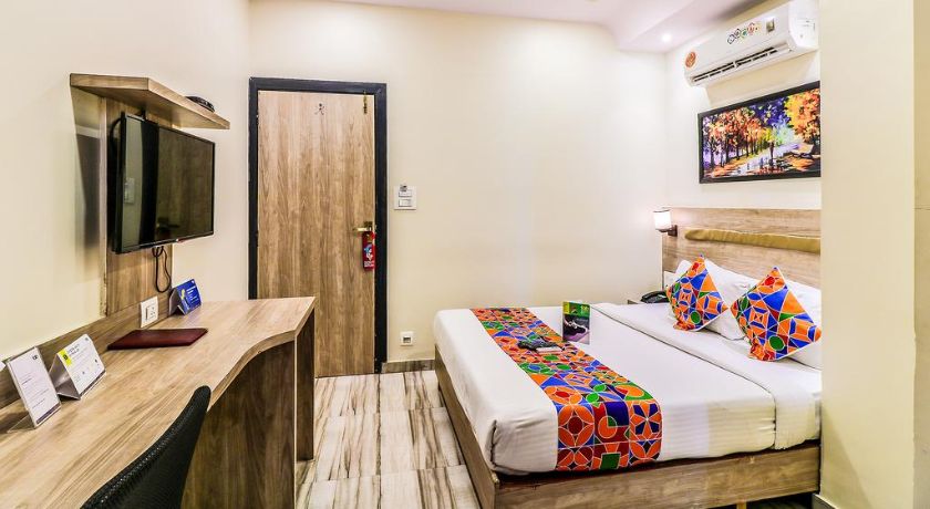 Hotel Aksa International in Mumbai