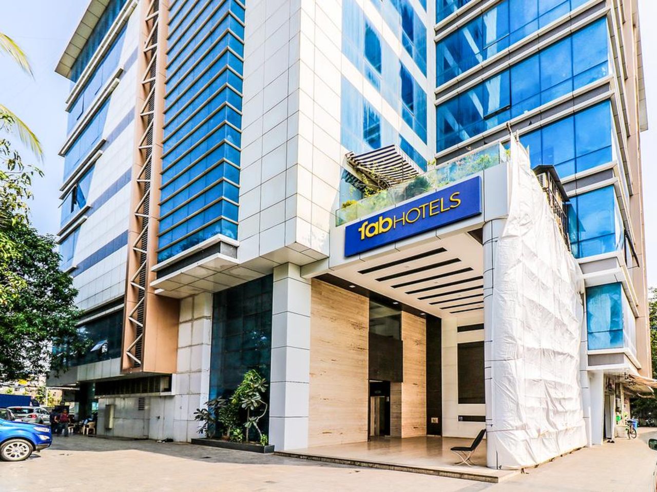 Hotel Aksa International in Mumbai