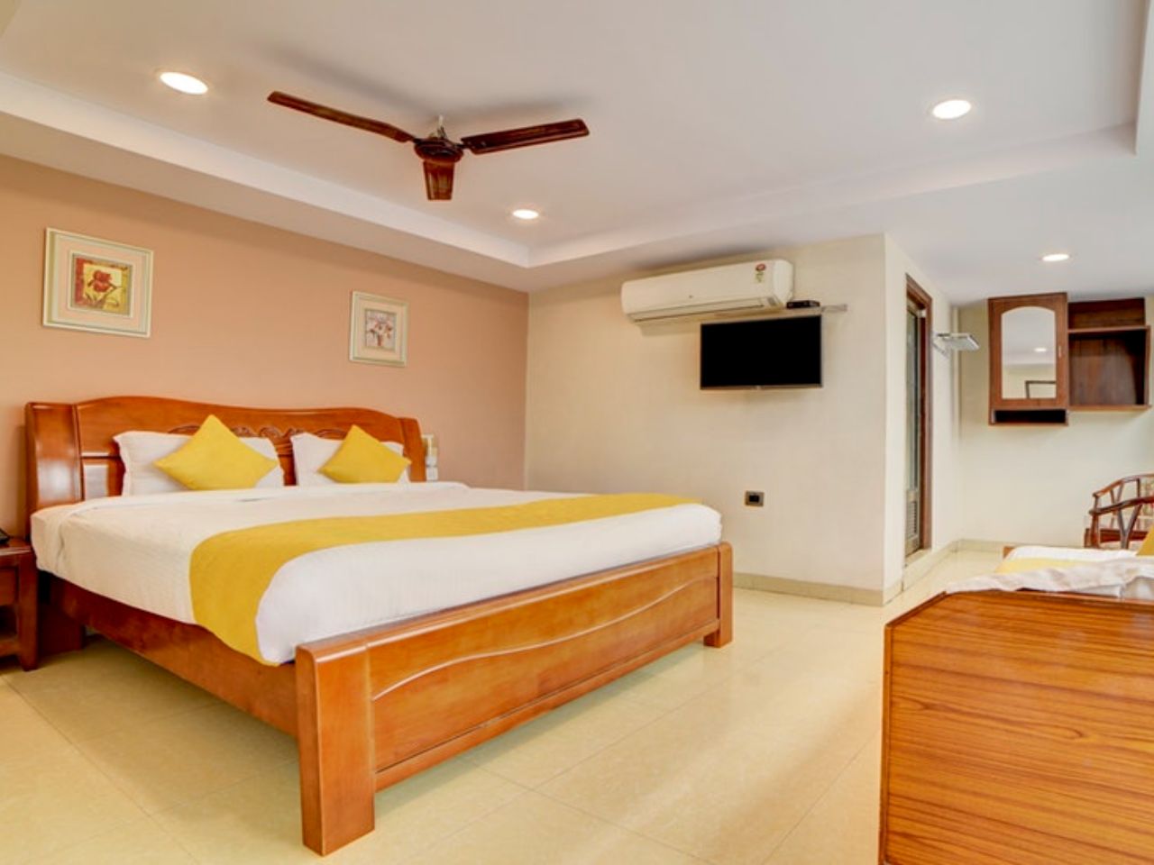 Hotel Padmini Elite in Hyderabad