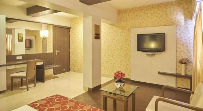 Hotel Mourya Residency in Thane