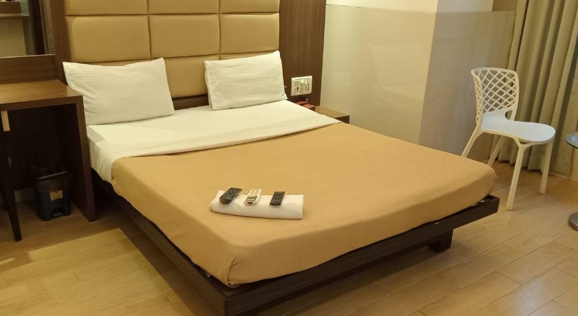 Hotel Mourya Residency in Thane