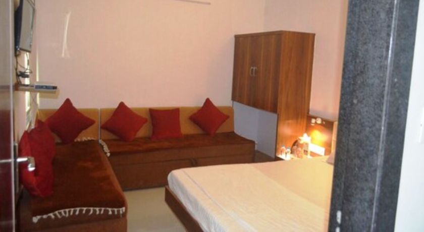 Hotel Chatako in Ahmedabad