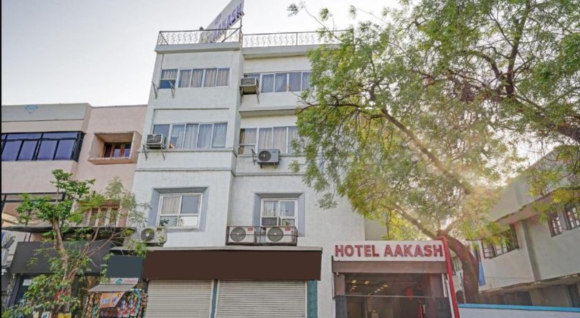 Hotel Aakash in Ahmedabad