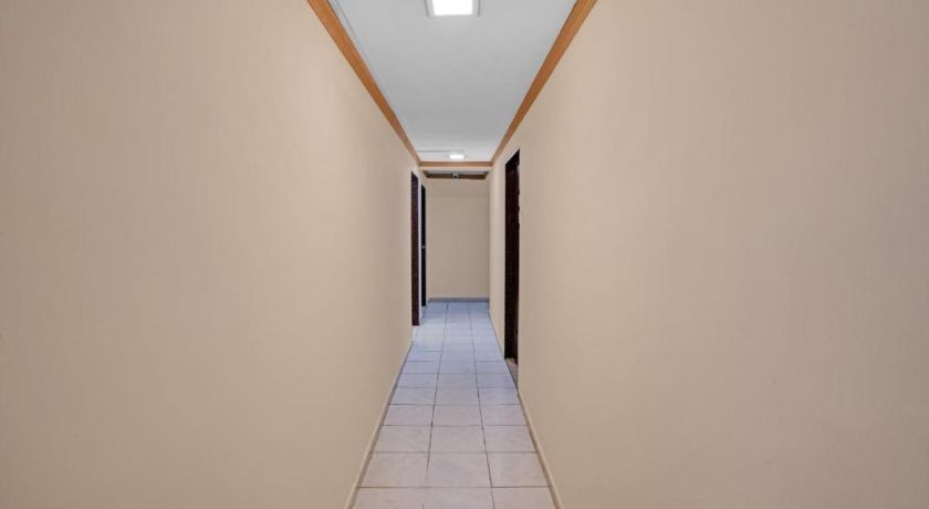 Hotel Aakash in Ahmedabad