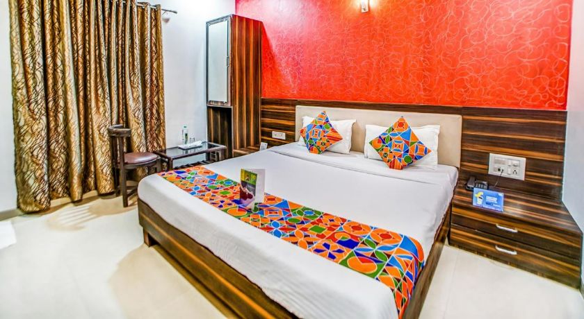 Hotel The Adore Palace in Mumbai