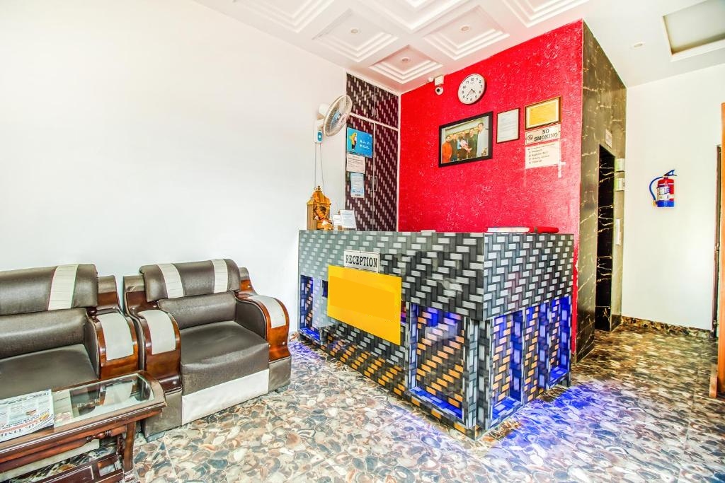 Hotel Airlift in Delhi