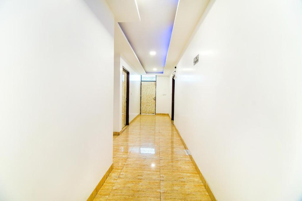 Hotel Airlift in Delhi