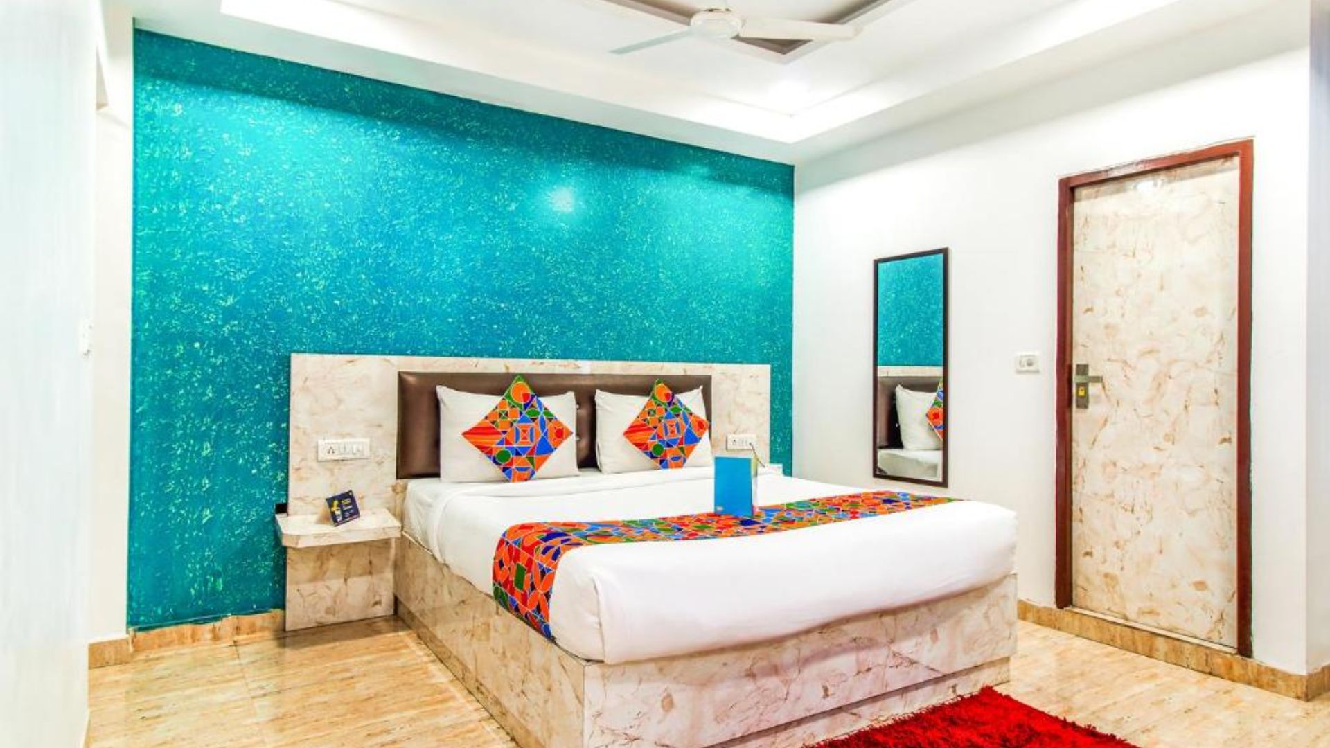 Hotel Airlift in Delhi