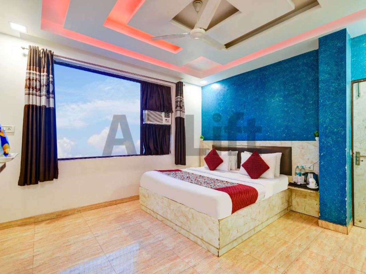 Hotel Airlift in Delhi