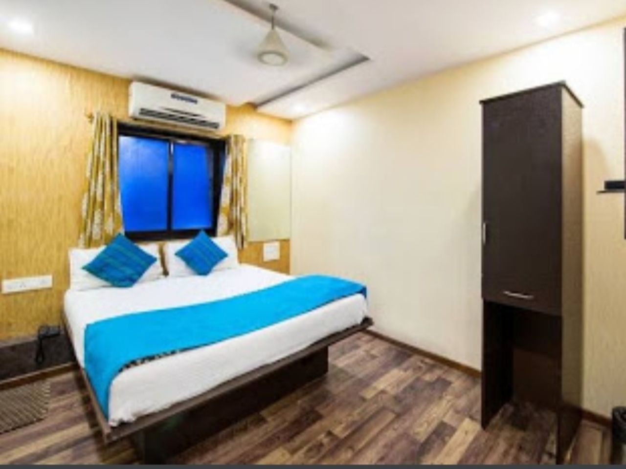 Hotel Grand Inn in Mumbai