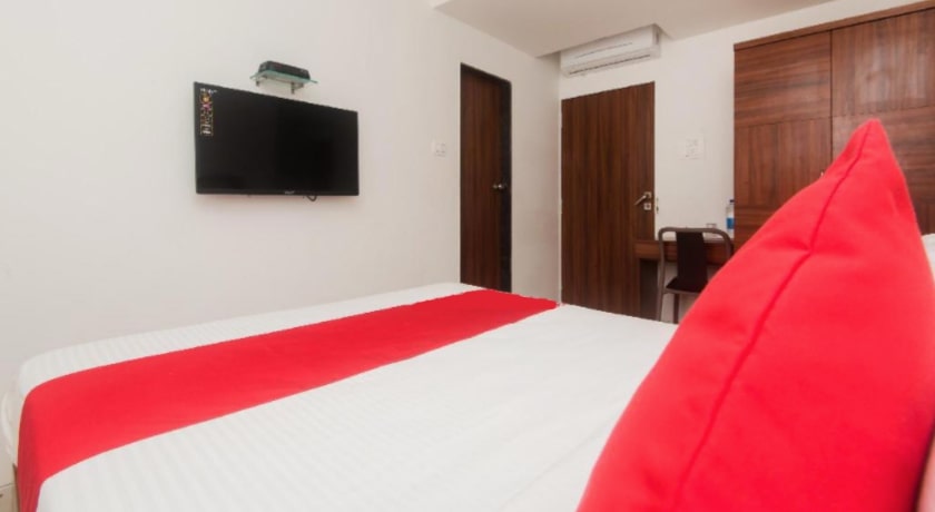 Hotel Grand Plaza  in Mumbai