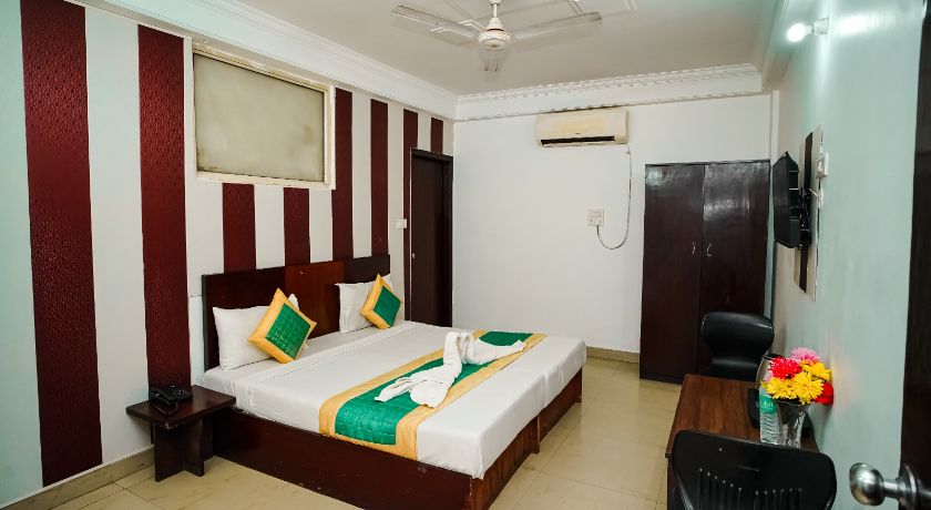 Hotel Aditya Inn in Delhi