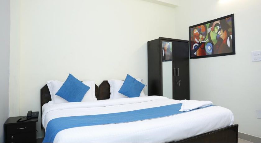 Hotel Silver Land in Delhi