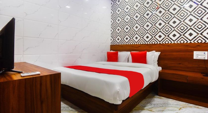 Hotel T.Junction Residency in Mumbai