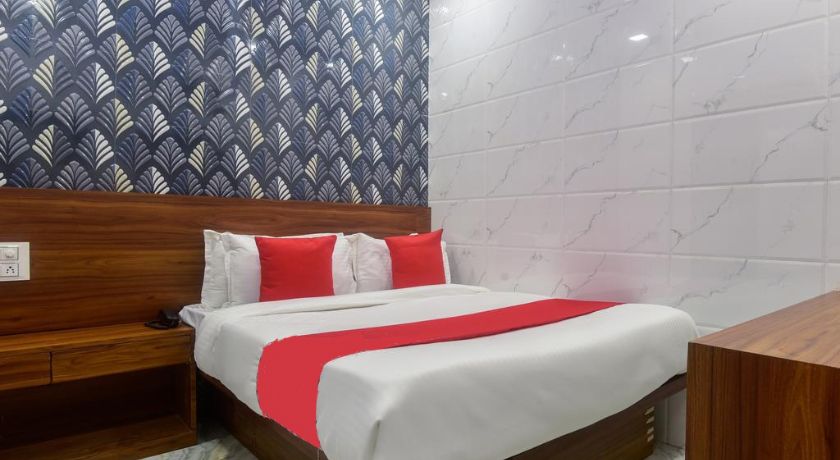 Hotel T.Junction Residency in Mumbai