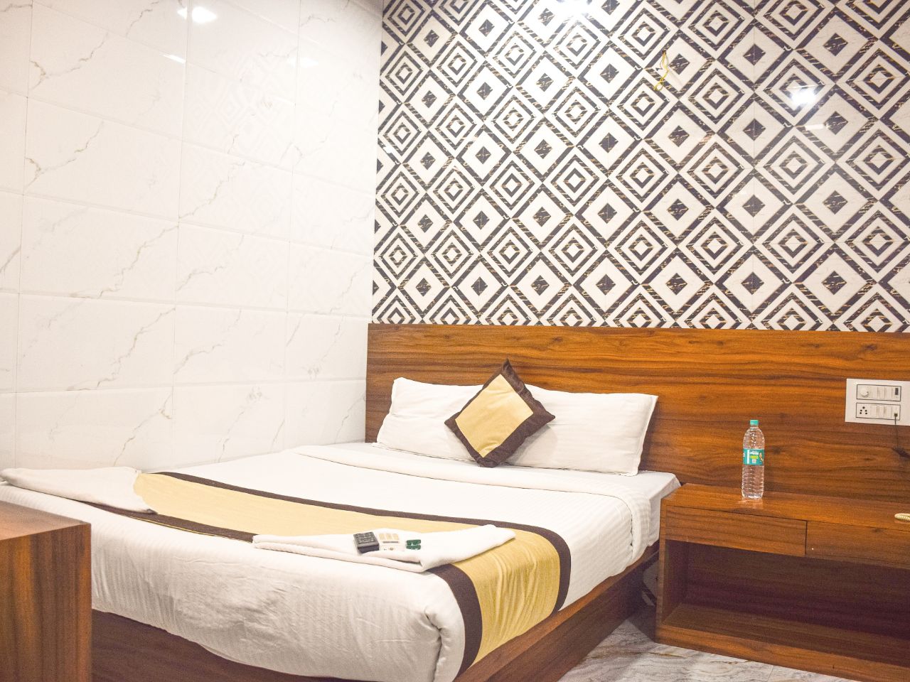 Hotel T.Junction Residency in Mumbai