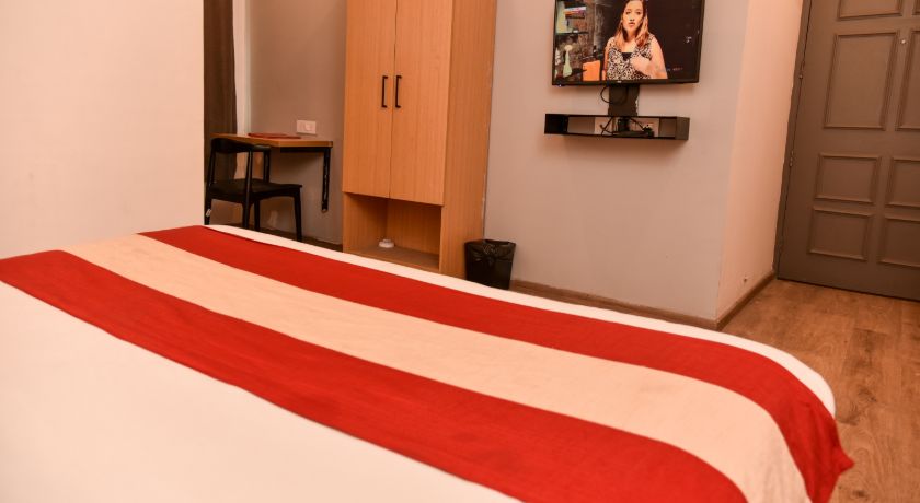 Hotel White Saffron in Delhi