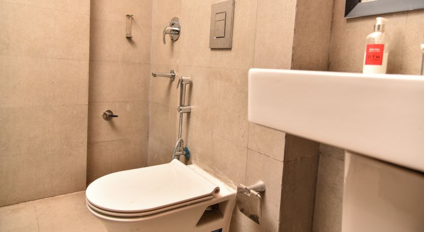 Hotel White Saffron in Delhi