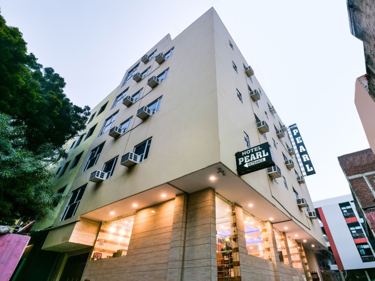 Hotel Pearl Delhi Airport in Delhi