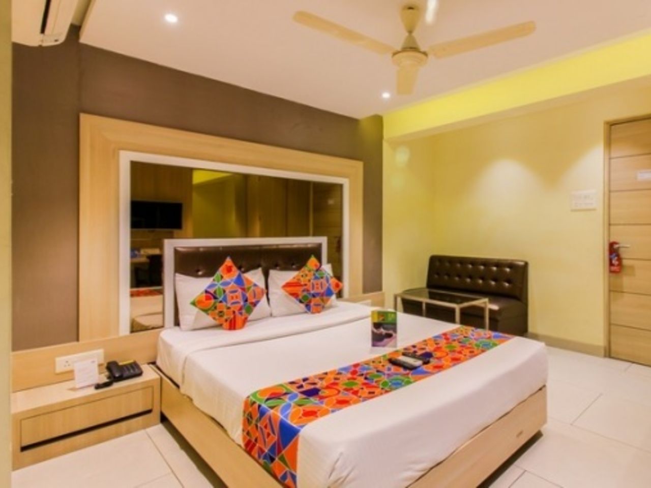 Hotel Pranava Deluxe in Navi Mumbai