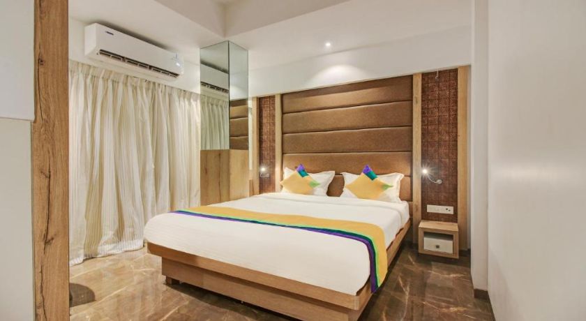 Hotel Aarush Inn in Navi Mumbai