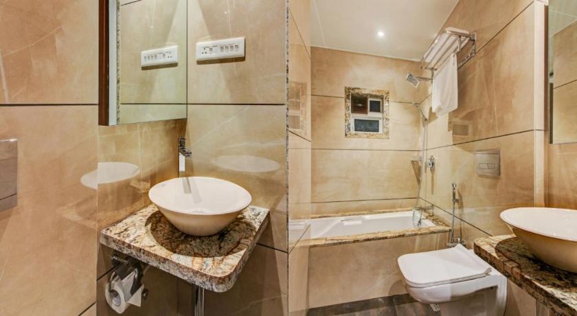 Hotel Aarush Inn in Navi Mumbai