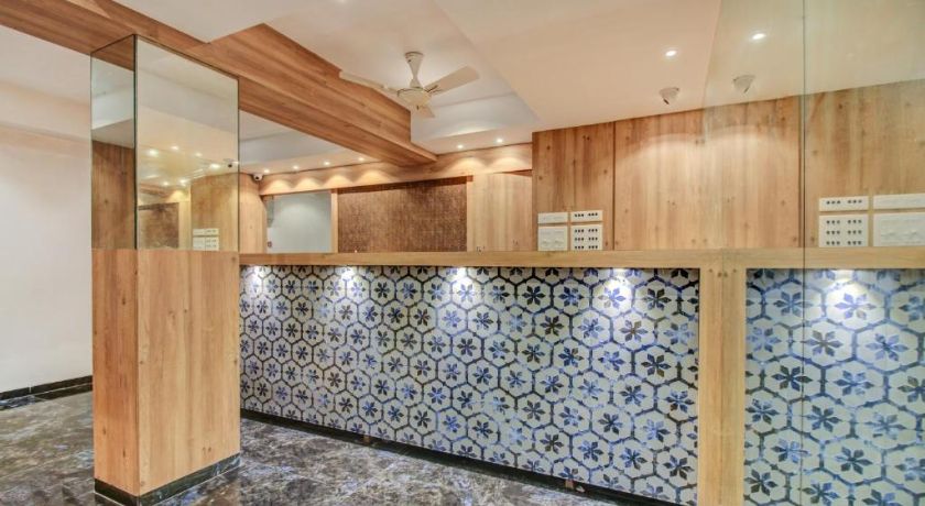 Hotel Aarush Inn in Navi Mumbai