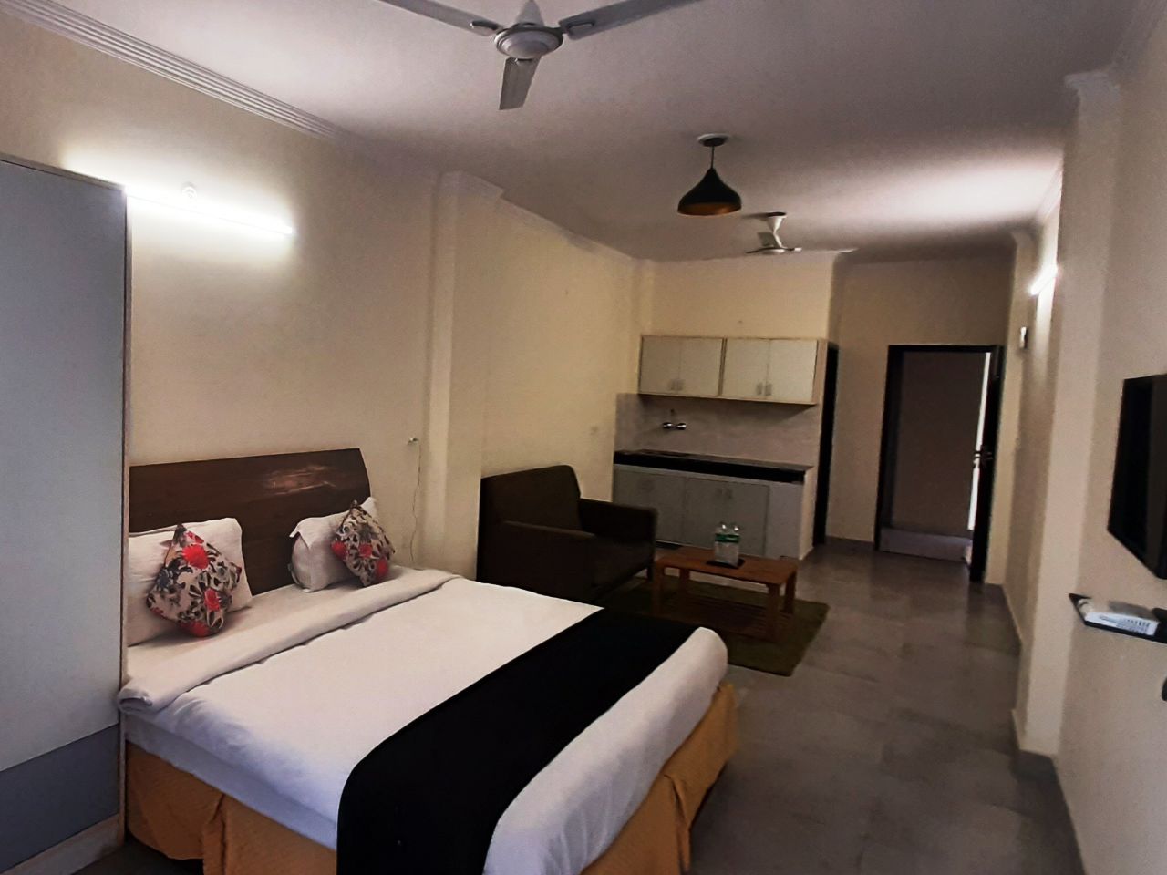 Dev Palace By GoBravo, Kapashera in Delhi