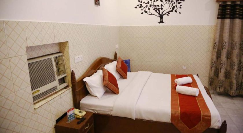 Hotel City Plaza 7 in Chandigarh