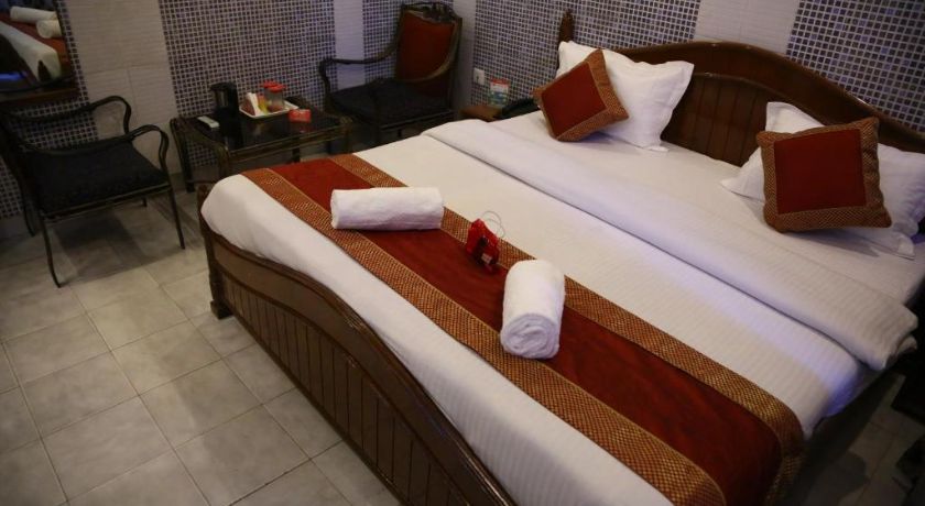 Hotel City Plaza 7 in Chandigarh