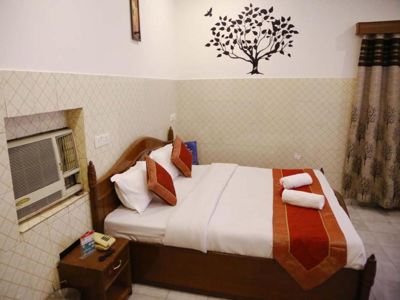 Hotel City Plaza 7 in Chandigarh