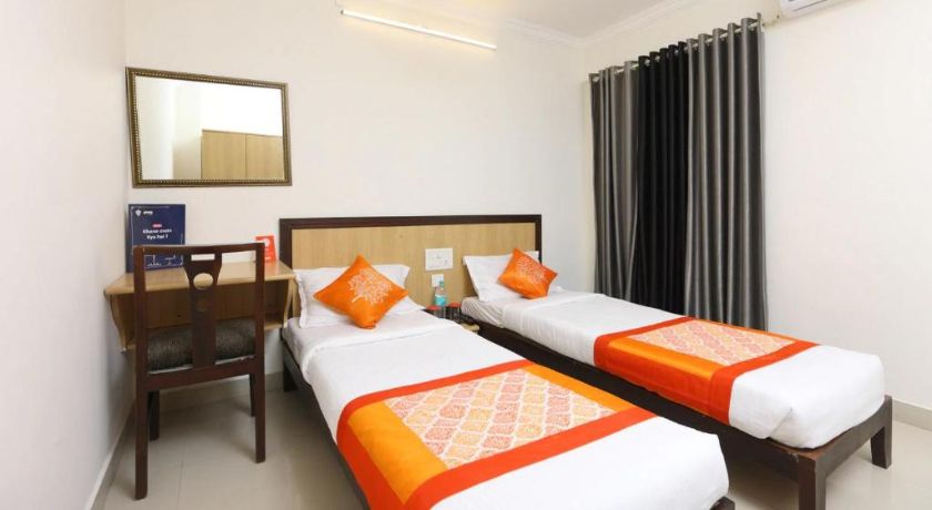 Hotel Halfmoon in Chennai