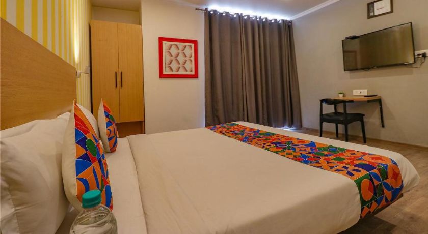 Qotel Chhatarpur in Delhi