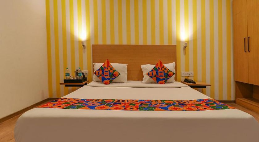 Qotel Chhatarpur in Delhi