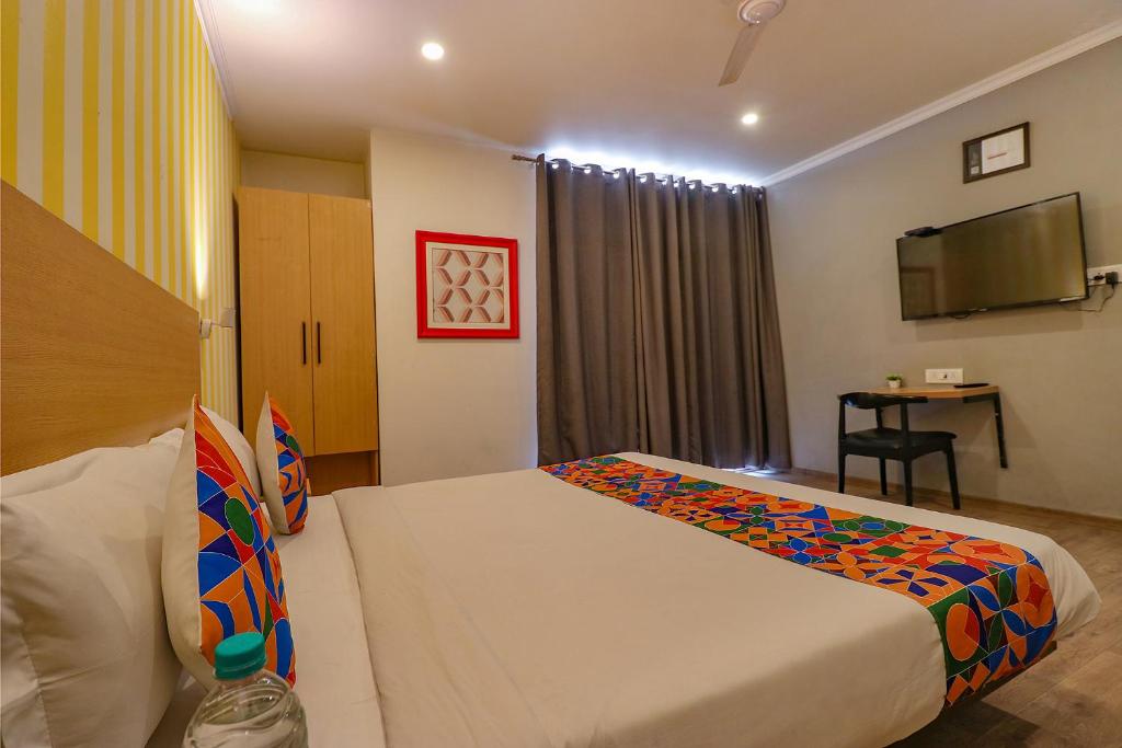 Qotel Chhatarpur in Delhi