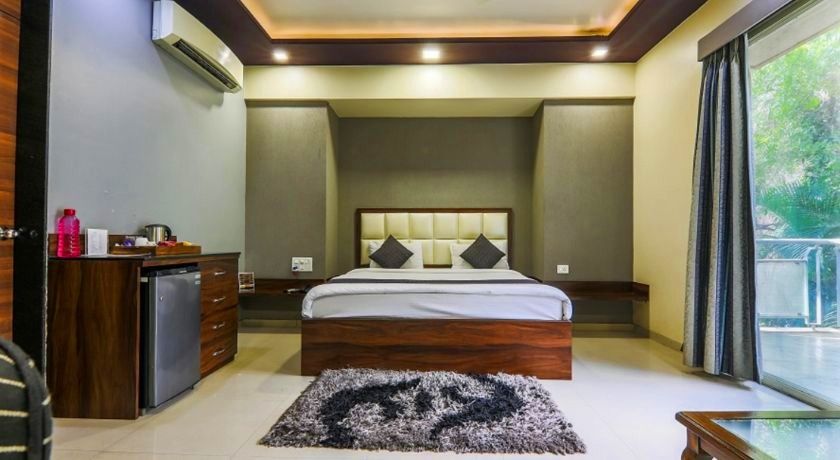 Magnus Vosiv Suits in Pune