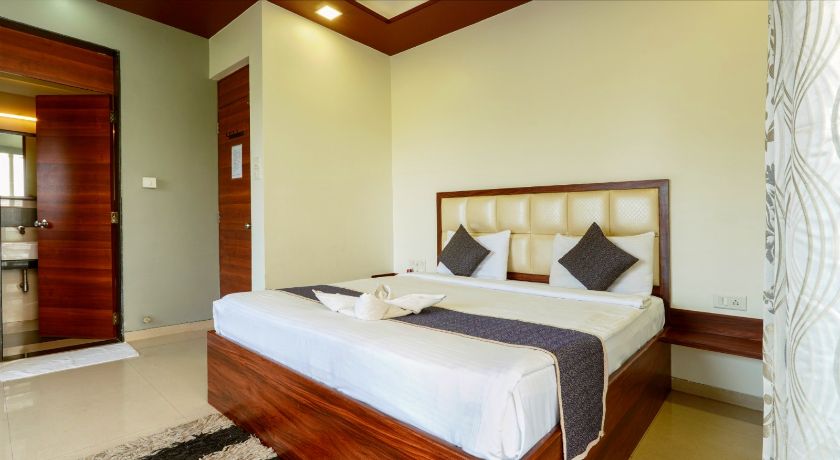 Magnus Vosiv Suits in Pune