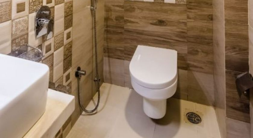 Hotel Royal Grand in Mumbai