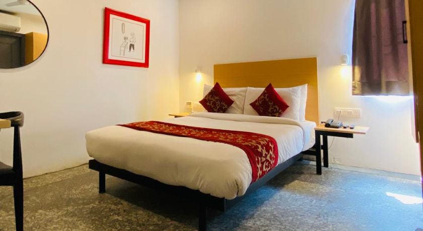 Hotel Golden Saffron By Qotel in Delhi