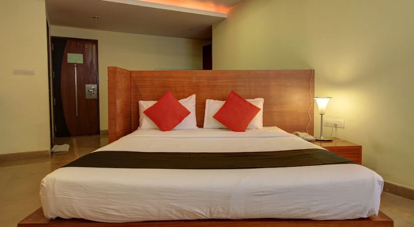 Hotel Bandra Residency in Mumbai