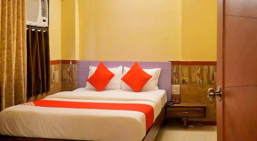 Hotel Jaya Mahal  in Mumbai