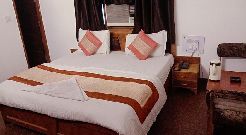 Hotel Vardhmaan Inn in Delhi